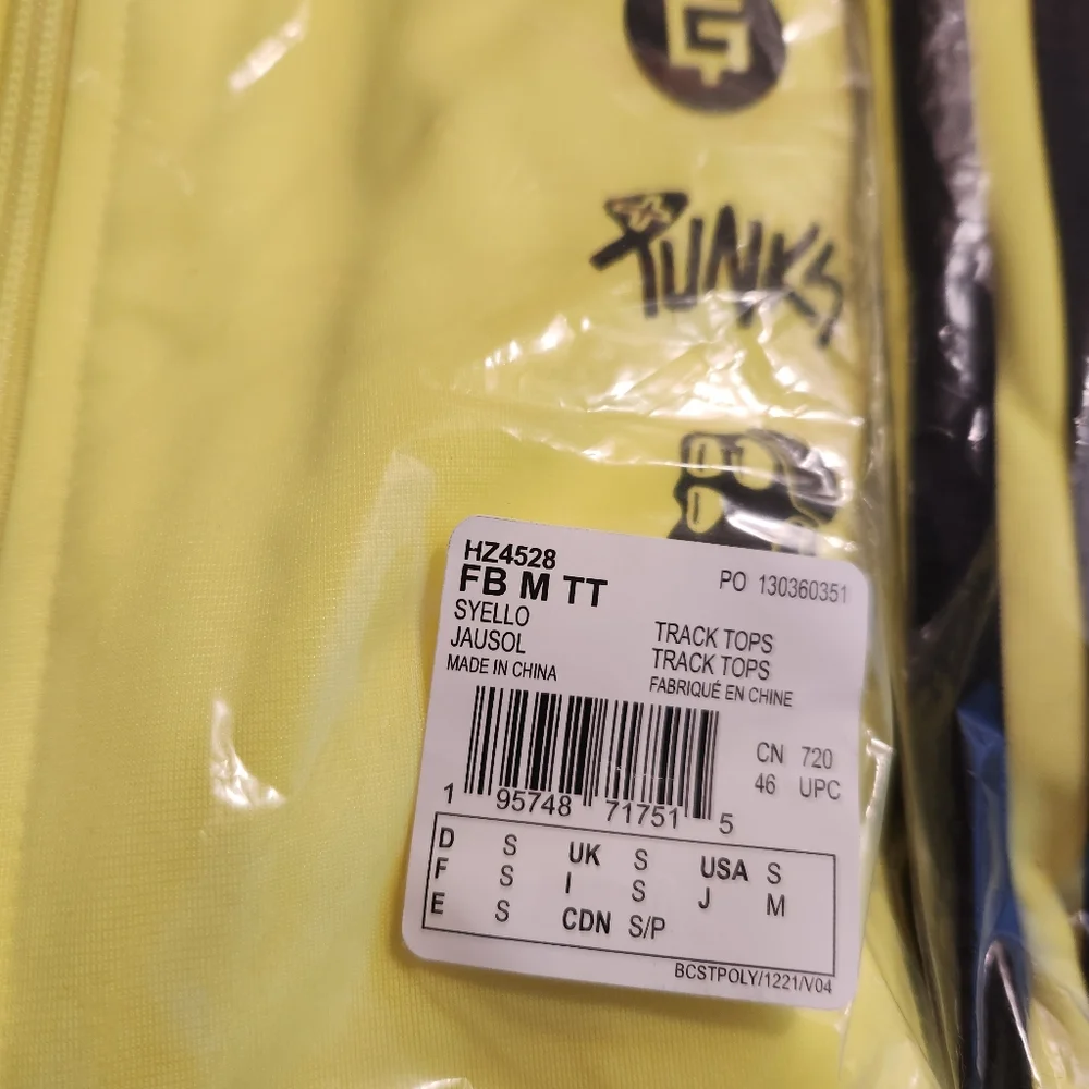 NWT Adidas Into the Metaverse BAYC PUNKS Tracksuit + Beanie S - Picture 5 of 15